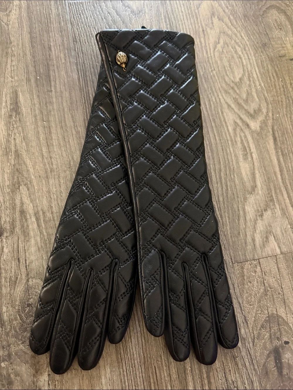 Kurt Geiger leather quilted gloves new